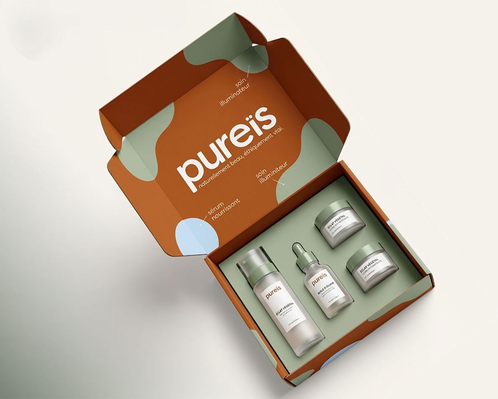 Coffret d'expédition Pureïs ouvert, contenant quatre soins du visage